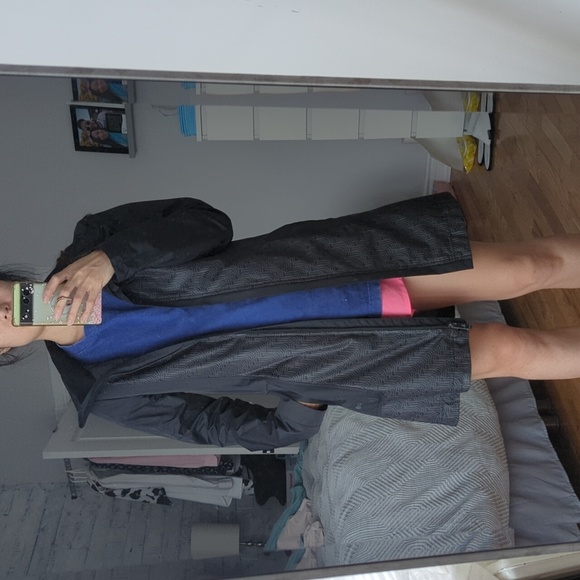 Lole long rain coat - Picture 9 of 10